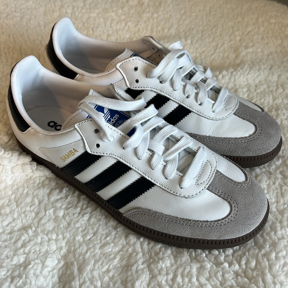 Adidas Samba OG - size 7.5 women’s